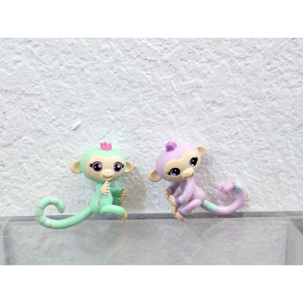 Wowwee Fingerling Mini Blind Bag Series 1 Monkey Figures, 1.5"